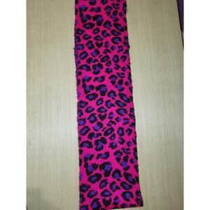 Aeropostale Woman Fuchia Pink Leopard Infinity Scarf